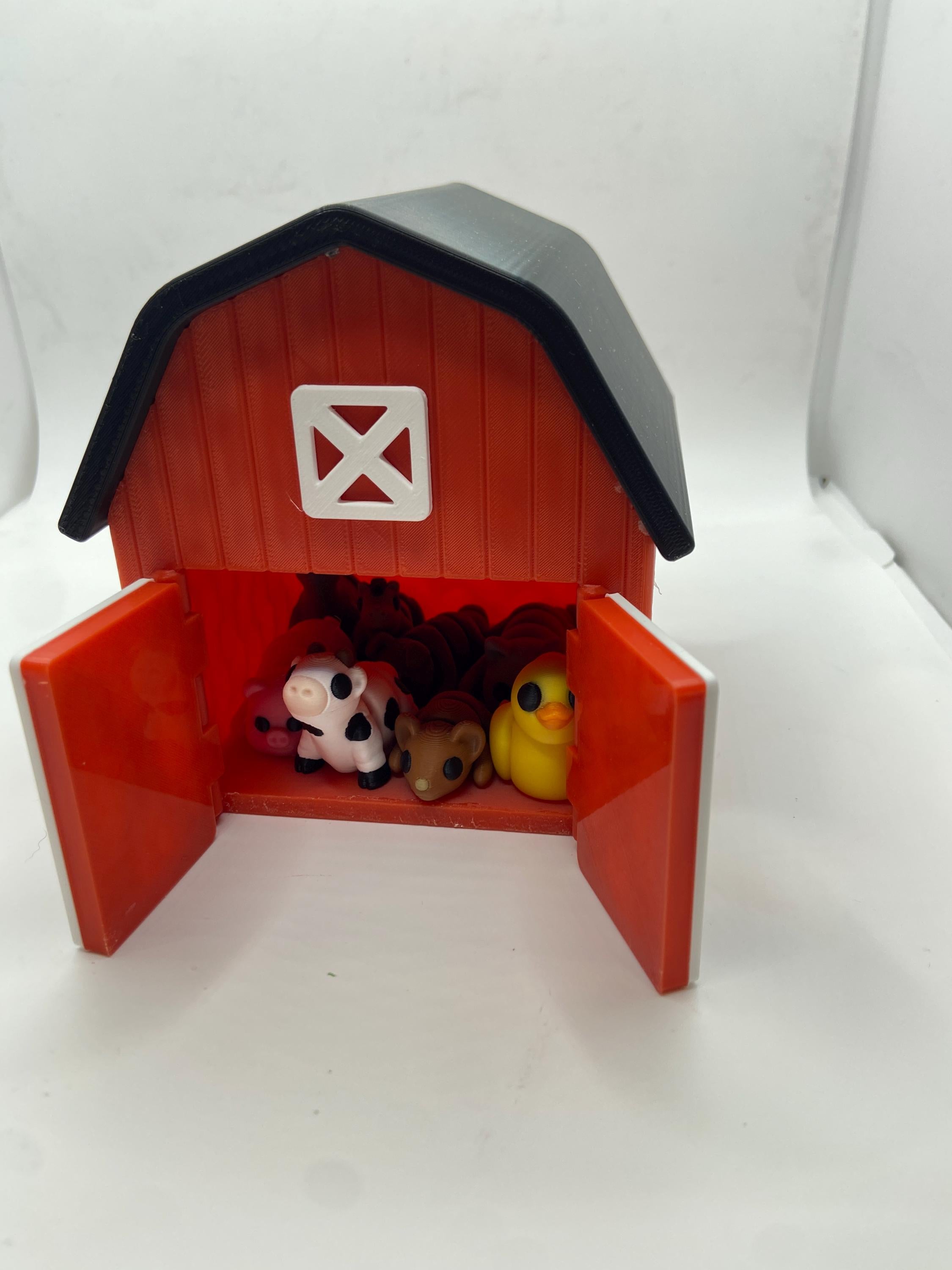 3D Printed Barnyard Playset: Miniature Farm Animals & Barn Décor