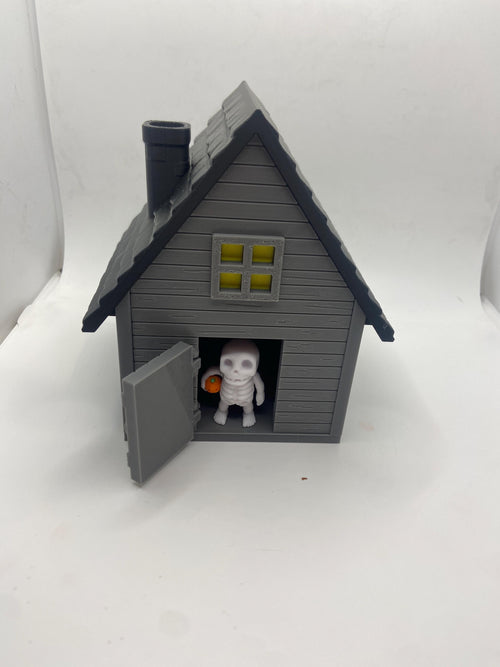 3D Printed Haunted House Playset with Halloween Mini Figures