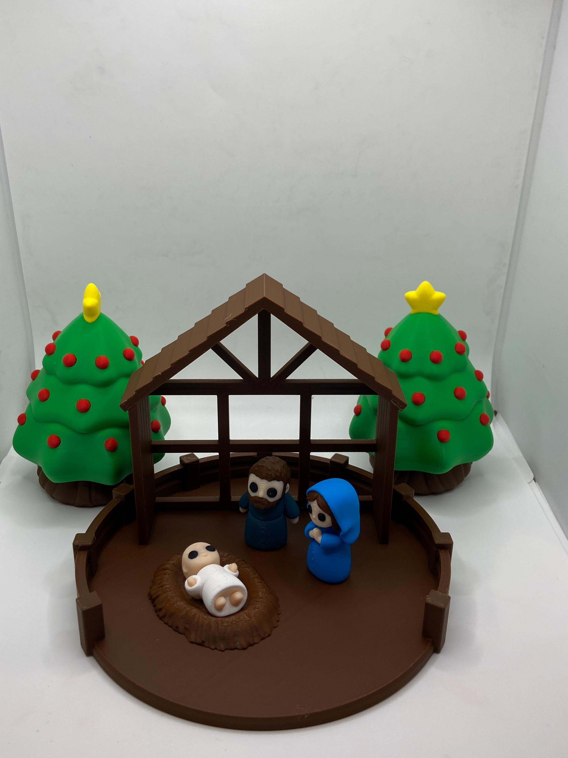 3D Printed – Mini Christmas Nativity Scene with Stable, Holy Family, & Animals
