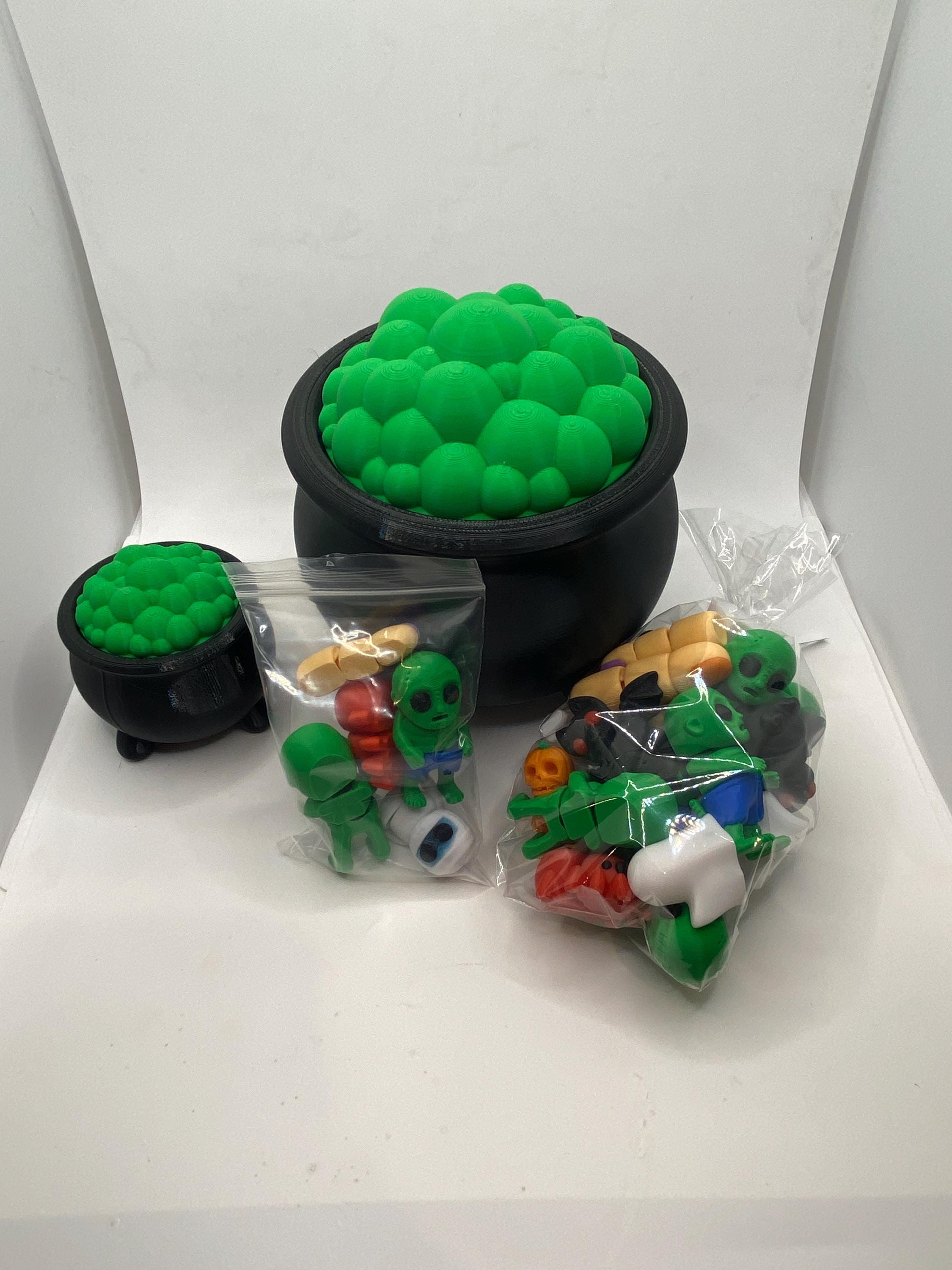 3D Printed Witch Cauldron: Halloween Decor with Mini Creatures