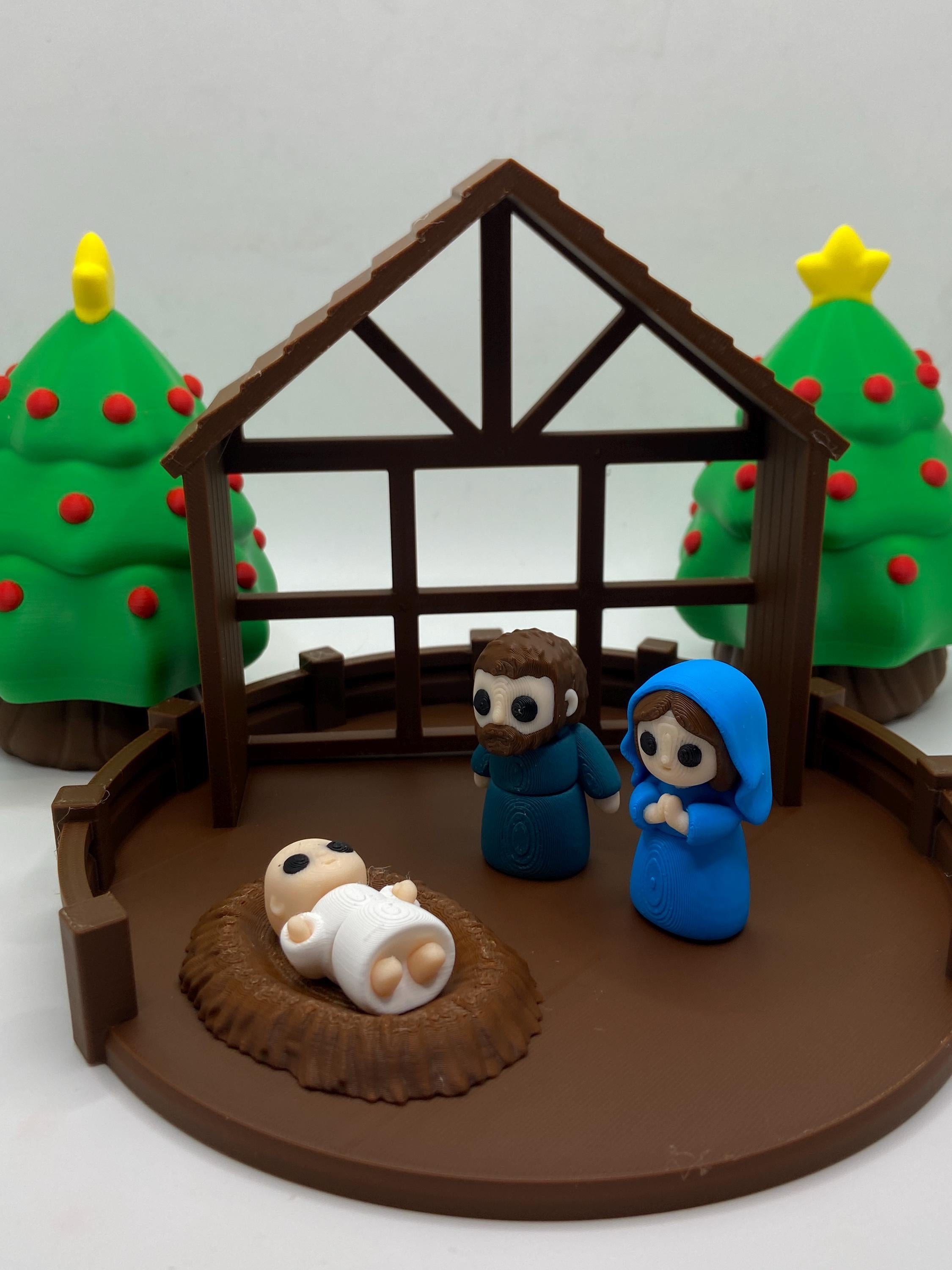 3D Printed – Mini Christmas Nativity Scene with Stable, Holy Family, & Animals